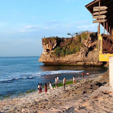 Simple Homestay Balangan Pecatu Екстериор снимка